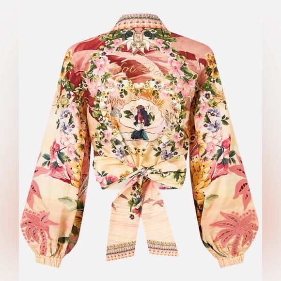 Camilla Cropped Wrap Shirt
Welcome To The White Lotus - Picture 5 of 12